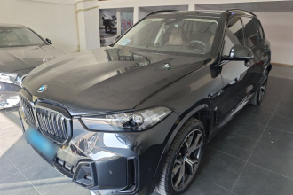 宝马X5 2023款 xDrive 30Li 尊享型M运动曜夜套装