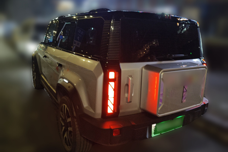 奇瑞iCAR 03 2024款 472km 四驱长续航智越版车身外观5