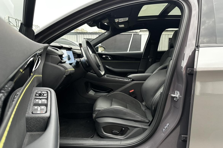 领克03 2025款 1.5TD DCT冠军版Pro局部细节19