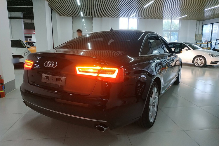 奥迪A6L 2014款 30 FSI 豪华型车身外观6005
