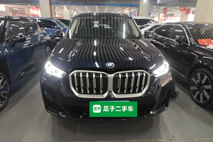 宝马X1 2023款 sDrive25Li M运动套装车身外观2