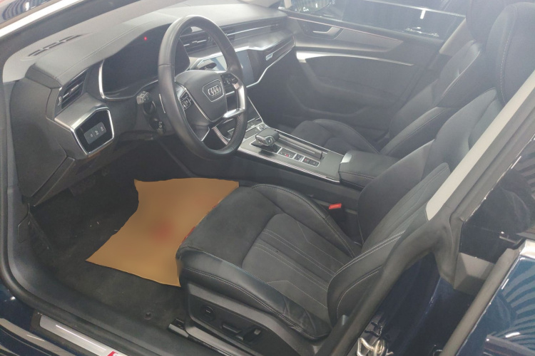 奥迪A7L 2022款 45 TFSI S-line 筑梦未来版局部细节19