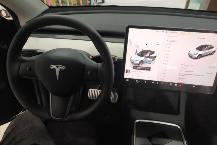 特斯拉 Model Y 2022款 改款 后轮驱动版中控内饰12