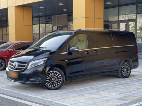奔驰V级 2018款 V 260 L 尊贵加长版 国VI