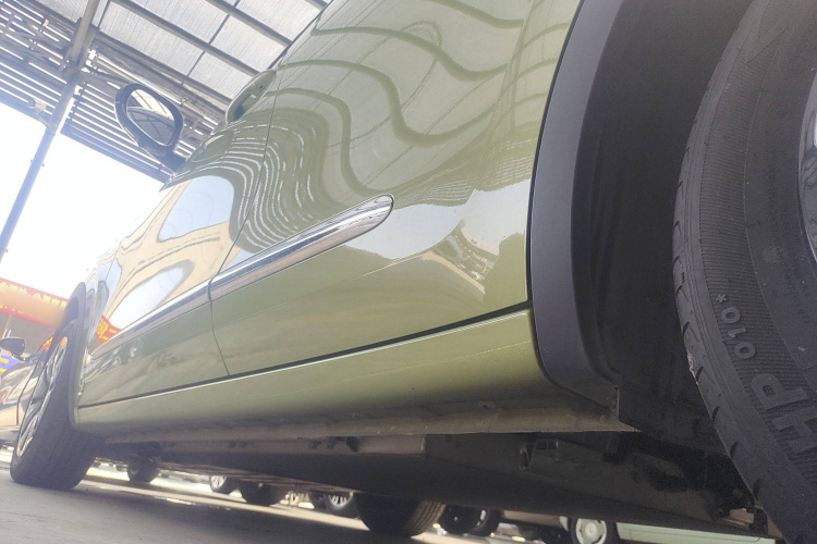 五菱汽车 五菱缤果 2023款 333km 悦享款机舱底盘30