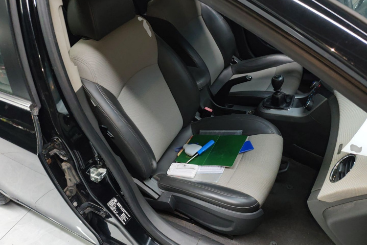 雪佛兰 科鲁兹 2014款 1.6L SL百万纪念版 MT局部细节41