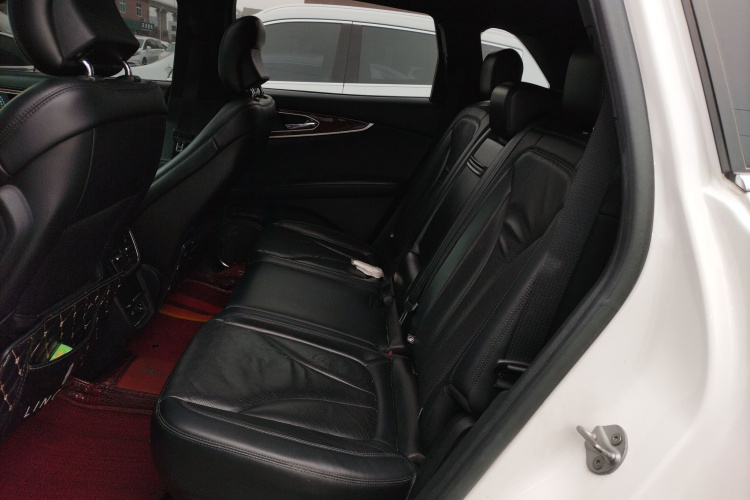 林肯 航海家(进口) 2019款 2.0T 四驱尊雅版 国VI中控内饰21