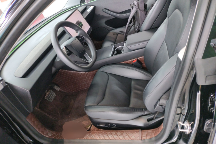 特斯拉 Model 3 2023款 后轮驱动版局部细节19