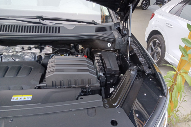 大众 揽境 2023款 改款 380TSI 四驱豪华佳境版Pro 6座机舱底盘26