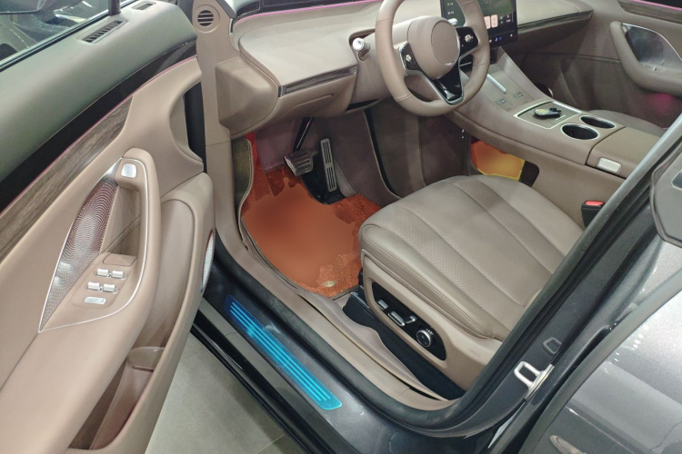 鸿蒙智行 智界R7 2025款 增程 251km Max中控内饰20