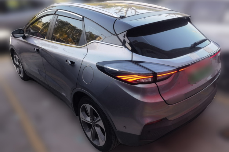 吉利几何C 2020款 甄选续航版 550KM C++ Pro车身外观6003