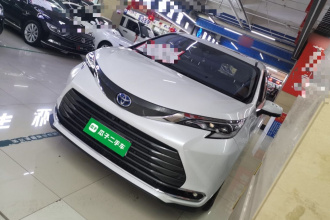 丰田 赛那SIENNA 2023款 2.5L混动 舒适版