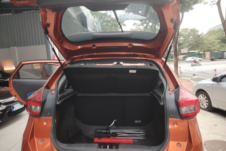 奇瑞新能源 瑞虎3xe 2018款 400 畅享版机舱底盘23