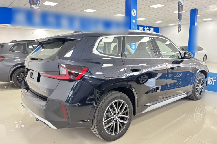 宝马iX1 2025款 eDrive25L M运动套装车身外观6004