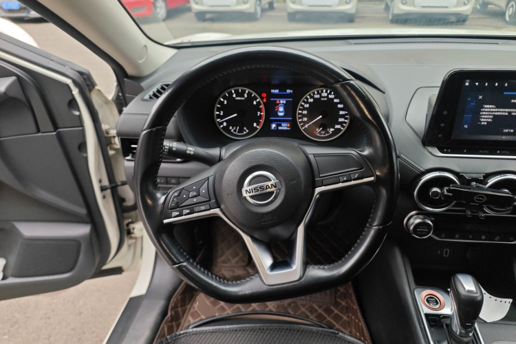 日产 轩逸 2021款 1.6L XL CVT悦享版中控内饰13