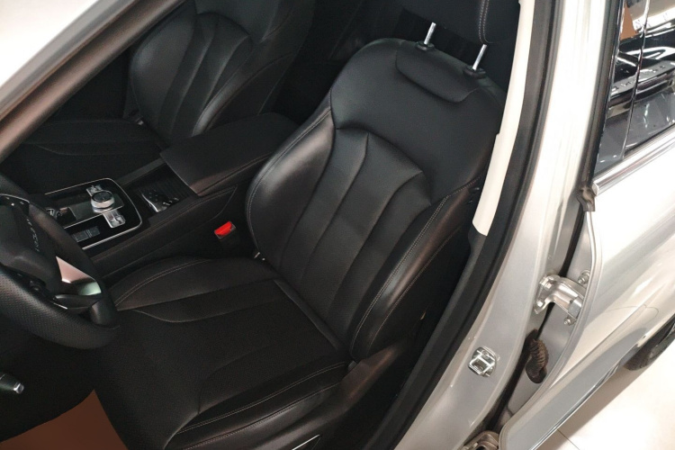 北京汽车 北京X7 2022款 1.5TD DCT致尚版中控内饰19