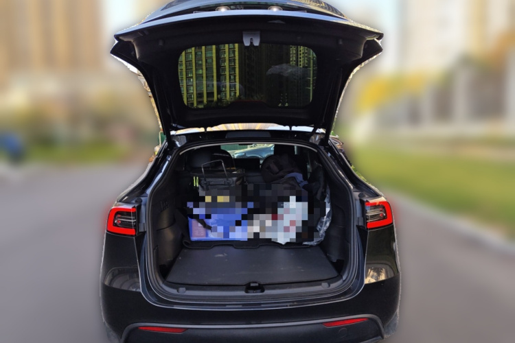 特斯拉 Model Y 2024款 后轮驱动版中控内饰23