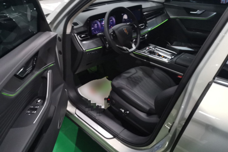 红旗HS5 2023款 2.0T 四驱旗享Pro版中控内饰20