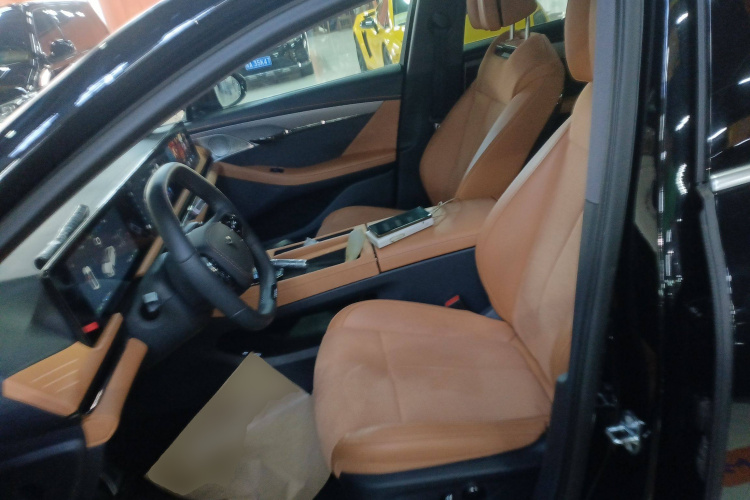 岚图汽车 岚图追光 2024款 PHEV 四驱超长续航旗舰版中控内饰19