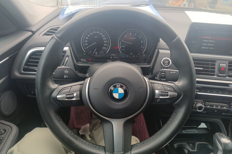 宝马1系 2019款 118i M运动套装局部细节13