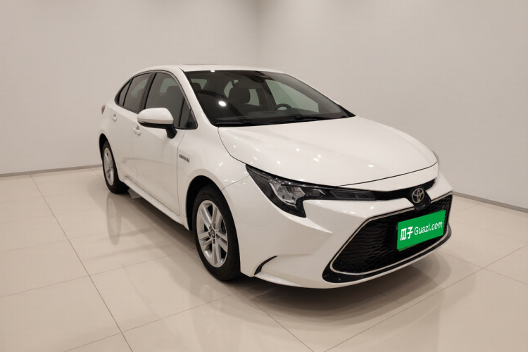丰田 雷凌 2021款 双擎 1.8H E-CVT豪华版车身外观3