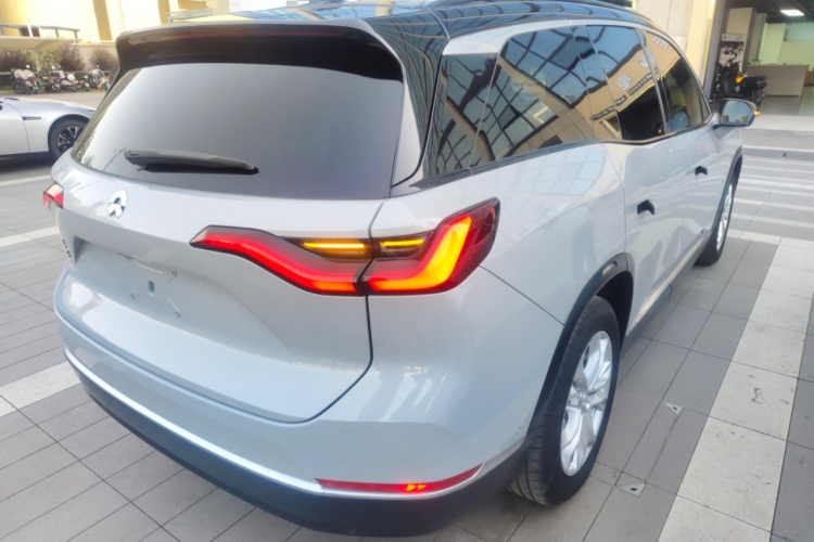 蔚来ES8 2020款 415KM 六座版车身外观6005