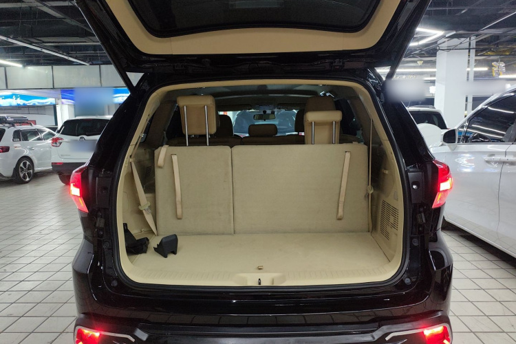 丰田 汉兰达 2018款 2.0T 四驱精英版 7座 国VI机舱底盘23