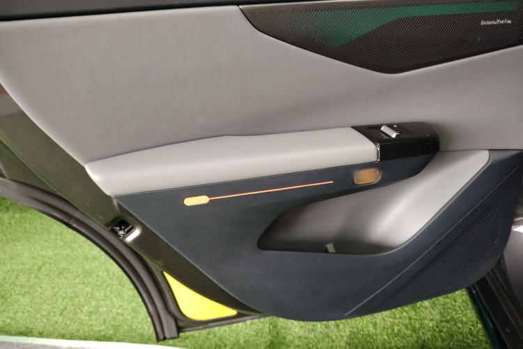 领克07 2024款 EM-P 126长续航 Halo中控内饰7008