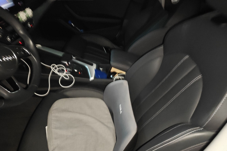 奥迪A4L 2022款 40 TFSI 时尚动感型局部细节19