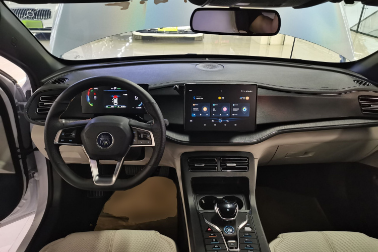 比亚迪 秦PLUS 2023款 冠军版 DM-i 55KM领先型中控内饰12