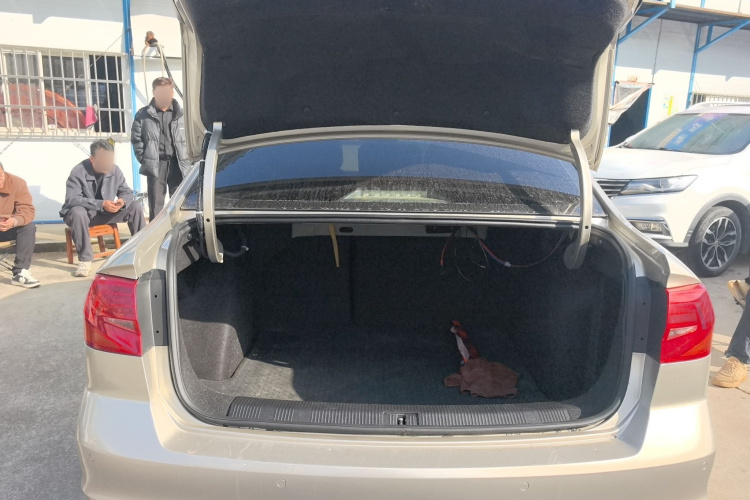 大众 宝来 2018款 1.5L 自动舒适型机舱底盘23