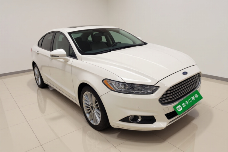 福特 蒙迪欧 2013款 2.0L GTDi240至尊型车身外观3