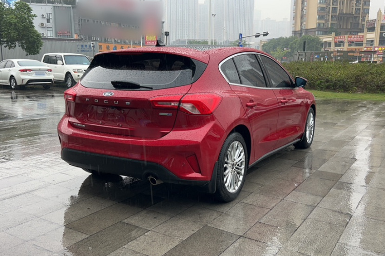 福特 福克斯 2020款 两厢 EcoBoost 180 自动锋耀型车身外观6007