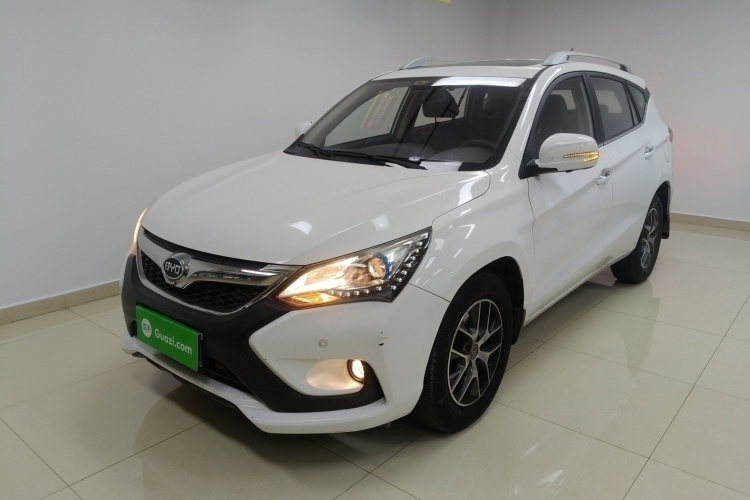 比亚迪 宋 2016款 2.0TID 自动豪华型车身外观4