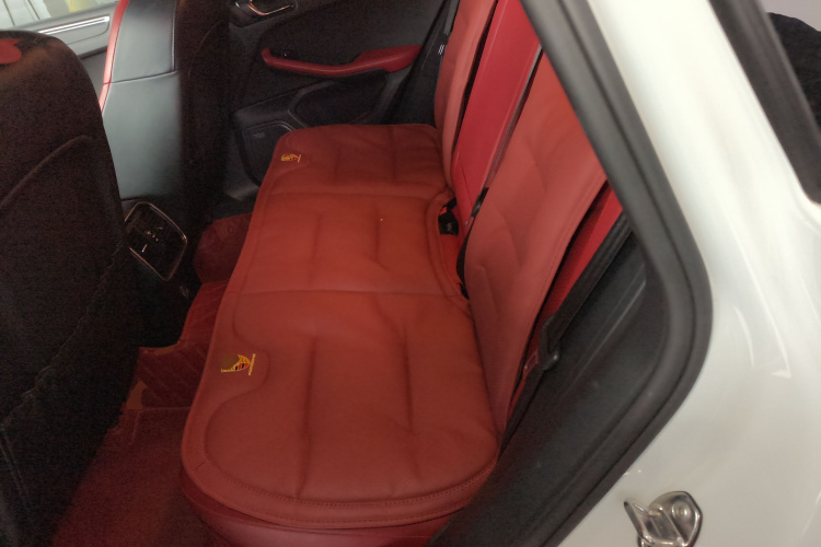 保时捷 2017款  Macan 2.0T中控内饰21