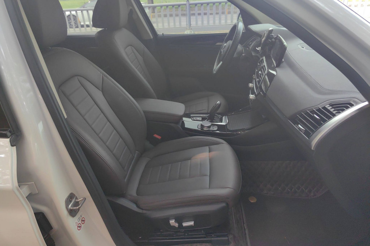 宝马X3 2018款 xDrive25i M运动套装 国V局部细节41