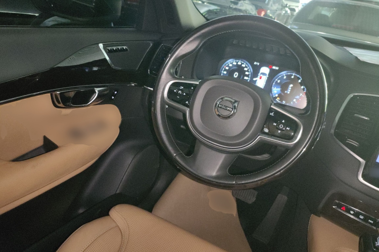 沃尔沃XC90 2017款 T6 智雅版 5座中控内饰13