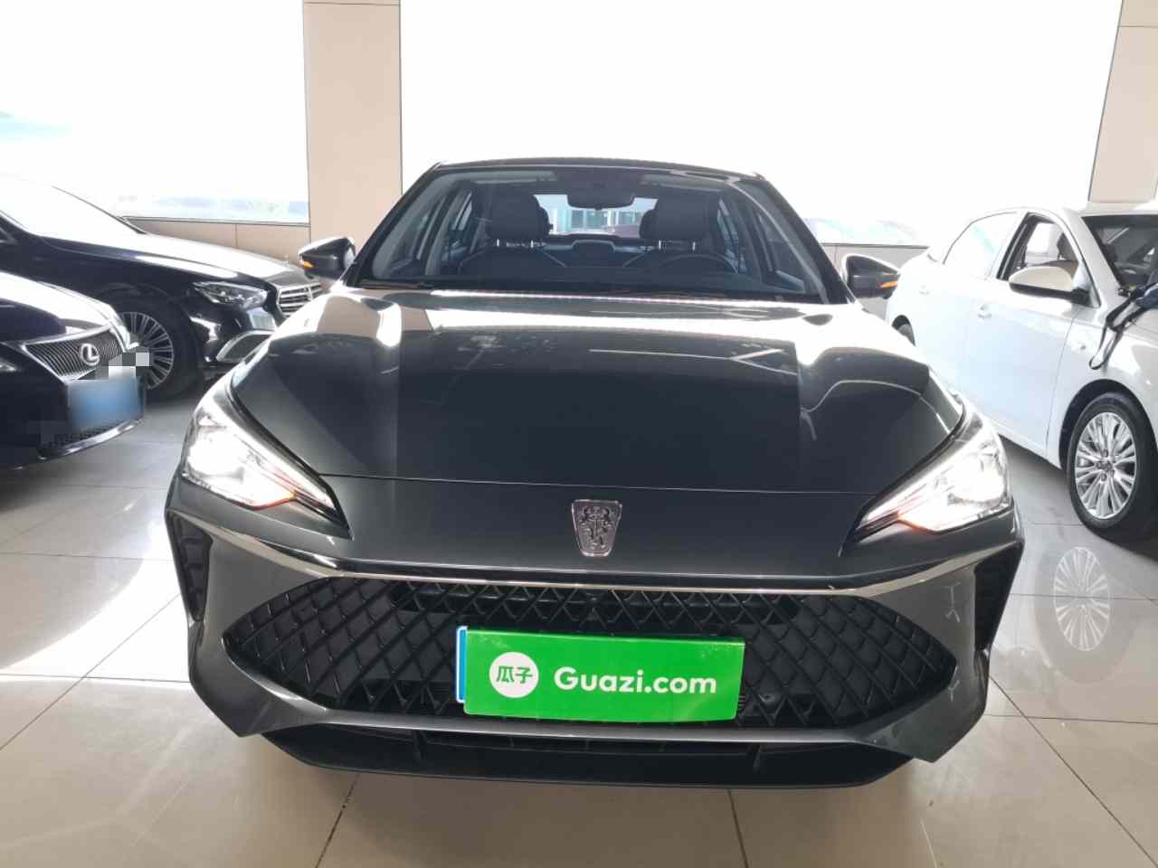 荣威i5 2023款 1.5L CVT尊荣版(1)