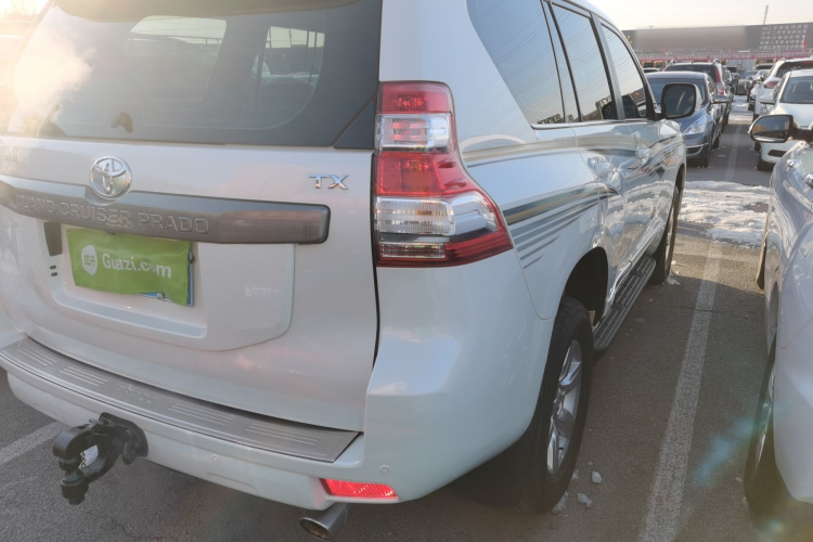 丰田 普拉多 2016款 2.7L 自动标准版车身外观9