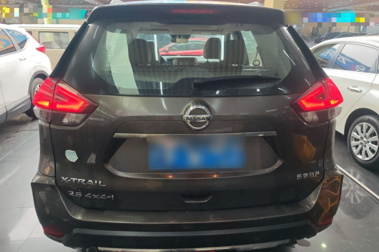 日产 奇骏 2021款 2.5L CVT 4WD XL ITS豪华纪念版车身外观6