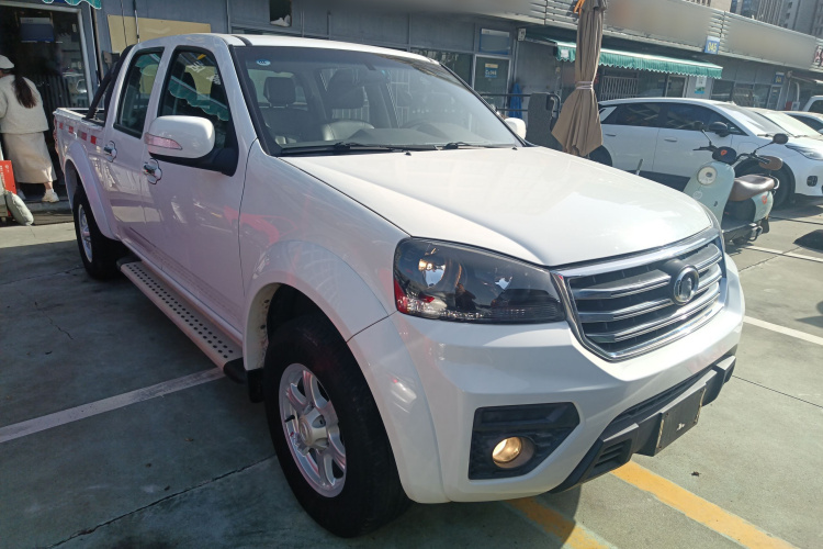 长城 风骏5 2017款 2.4L欧洲版汽油两驱进取型大双排4G69S4N车身外观6002