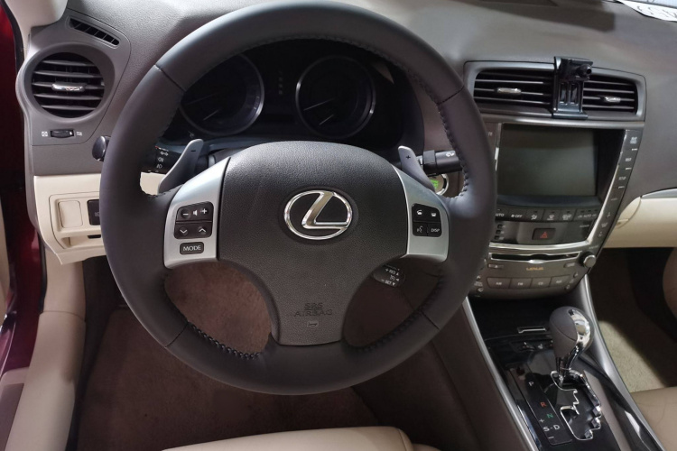 雷克萨斯IS 2011款 250 炫动版局部细节13