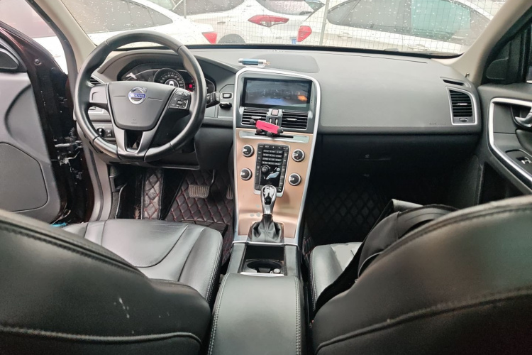 沃尔沃XC60 2017款 T5 智行升级版中控内饰12