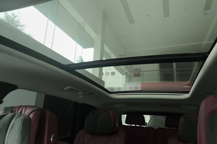 红旗E-HS9 2022款 660km 旗畅版 六座中控内饰22