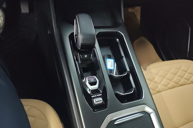吉利汽车 豪越L 2023款 2.0T DCT旗舰型局部细节18