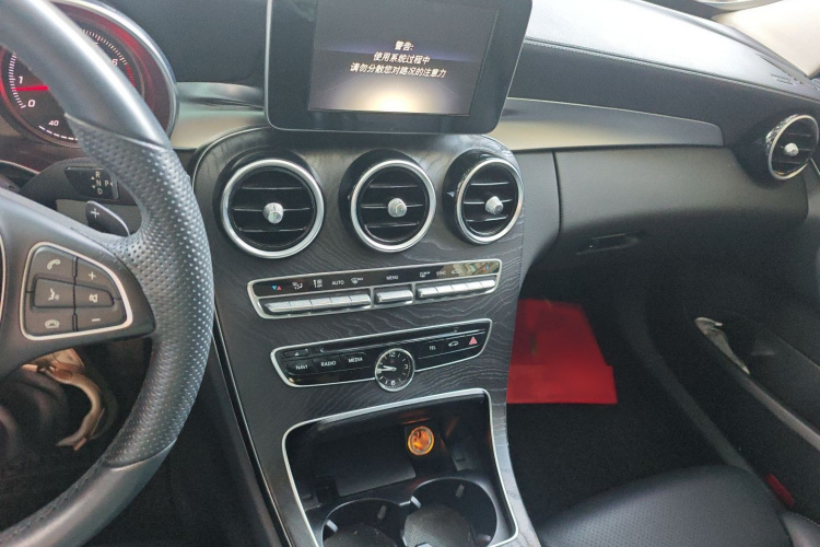 奔驰C级 2016款 C 200 L 运动型局部细节16