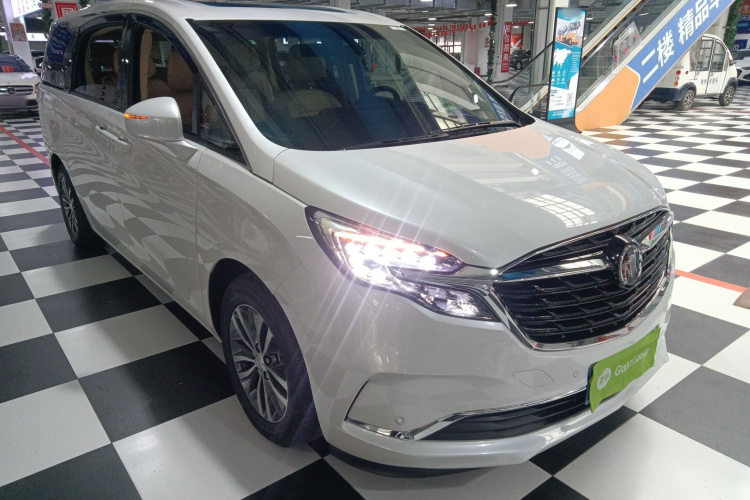 别克GL8 2022款 ES陆尊 653T 尊享型车身外观3