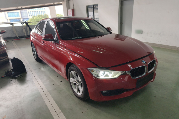 宝马3系 2014款 320i 时尚型车身外观6002