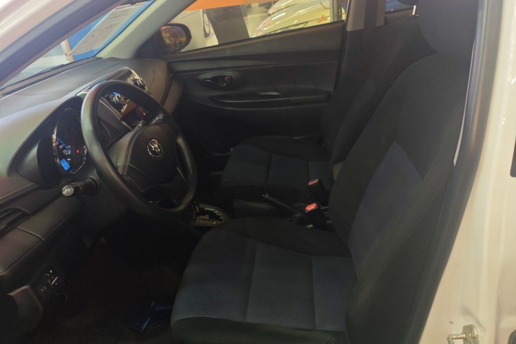 丰田 YARiS L 致炫 2019款 1.5E CVT魅动版 国VI中控内饰19