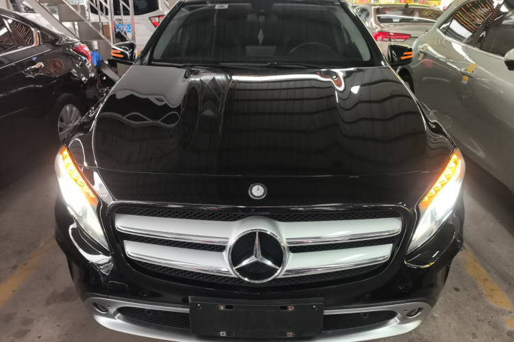 奔驰GLA 2016款 GLA 200 时尚型车身外观2